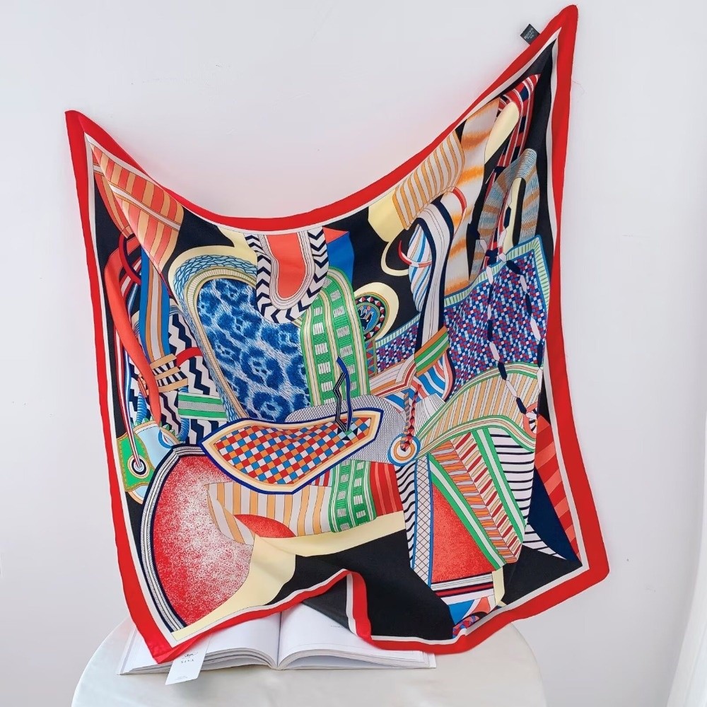 Luxury Bags China - Luxury Flowers Print Women Silk Scarf