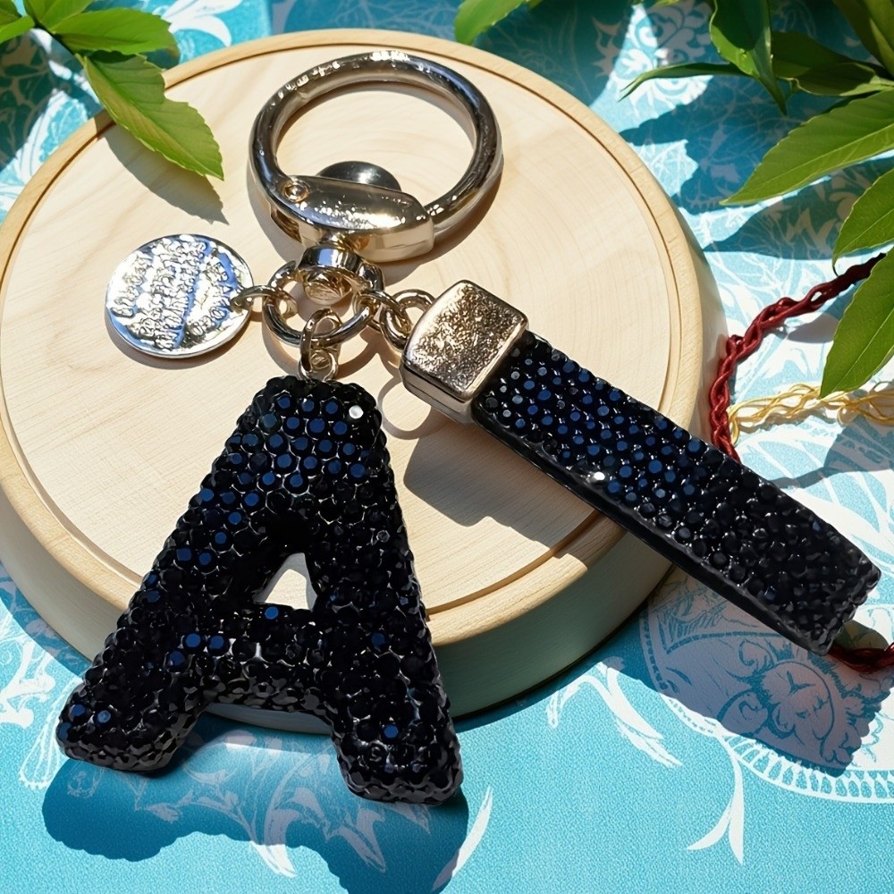 Lucky Charm Letter Key Chain L - Luxury Bags Yellow ulasan dan harga