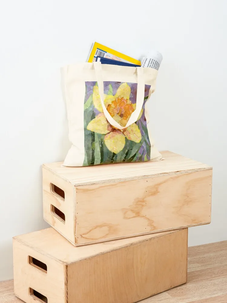 Yellow spring Daffodil in coll - Luxury Bags Yellow ulasan dan harga
